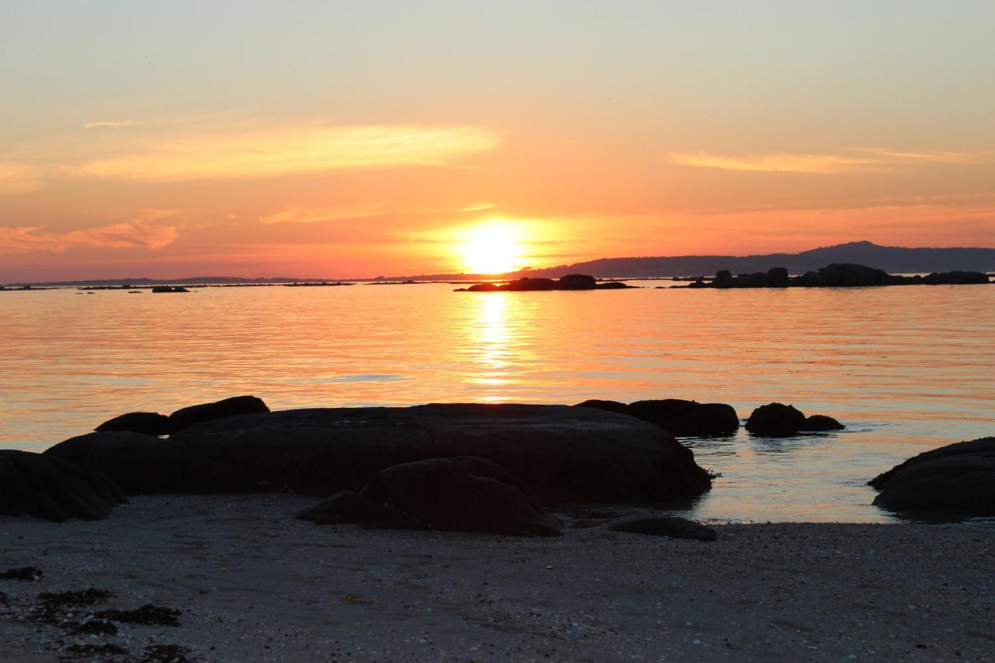 Appartamento Duplex Playa De Rons O Grove Esterno foto